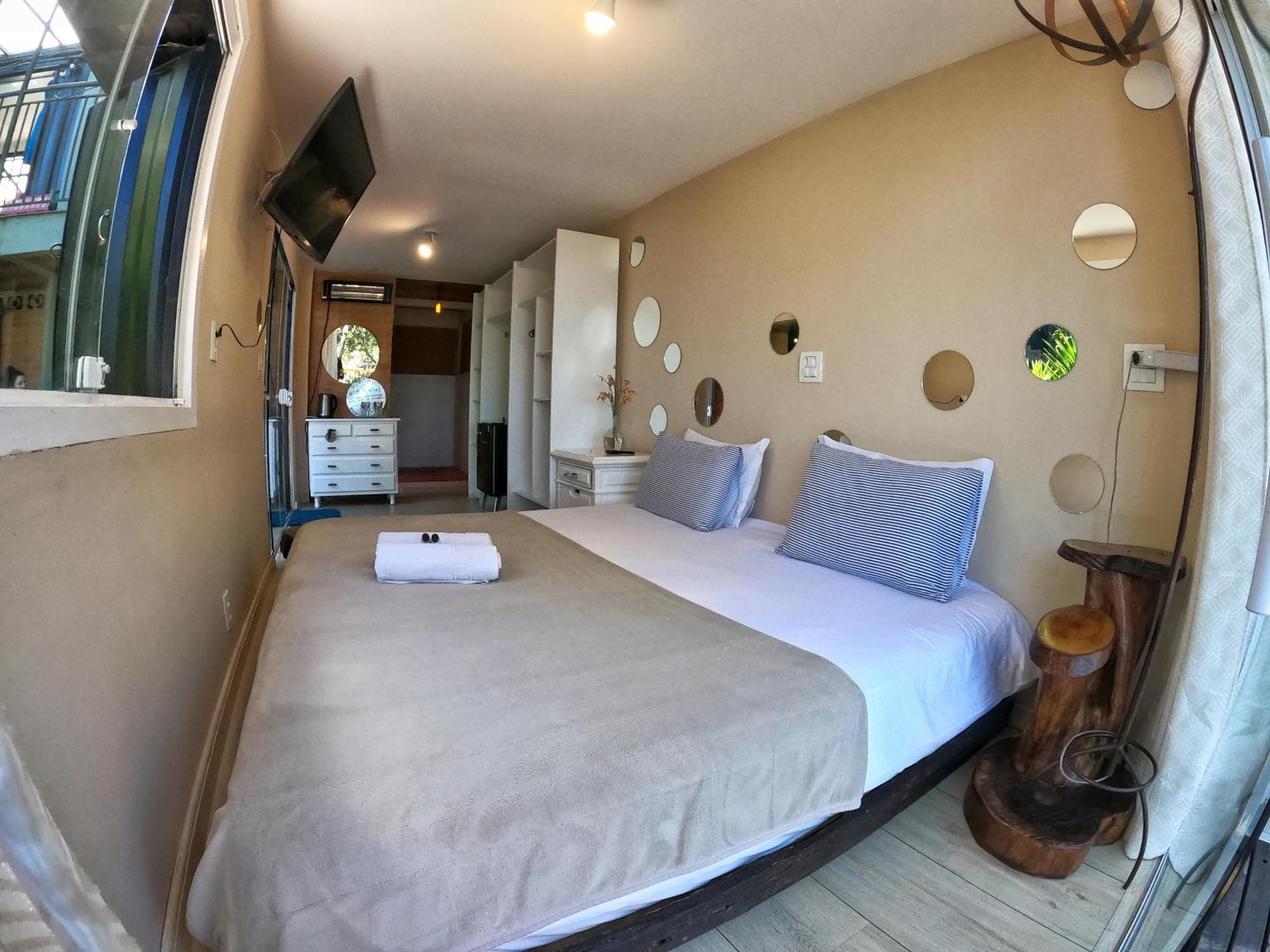 Готель Casa Container 80 Кампус-ду-Жордан Екстер'єр фото