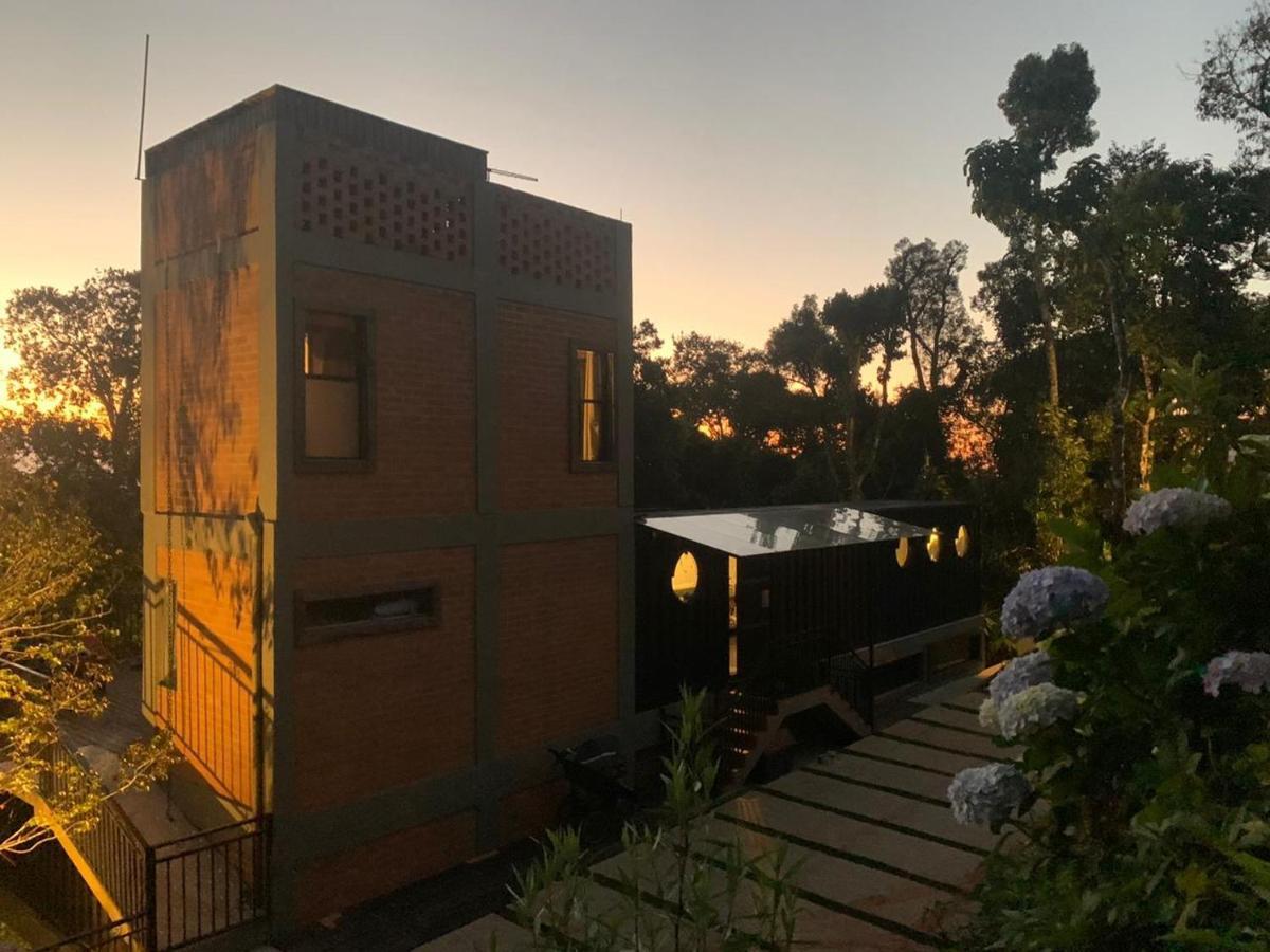 Готель Casa Container 80 Кампус-ду-Жордан Екстер'єр фото
